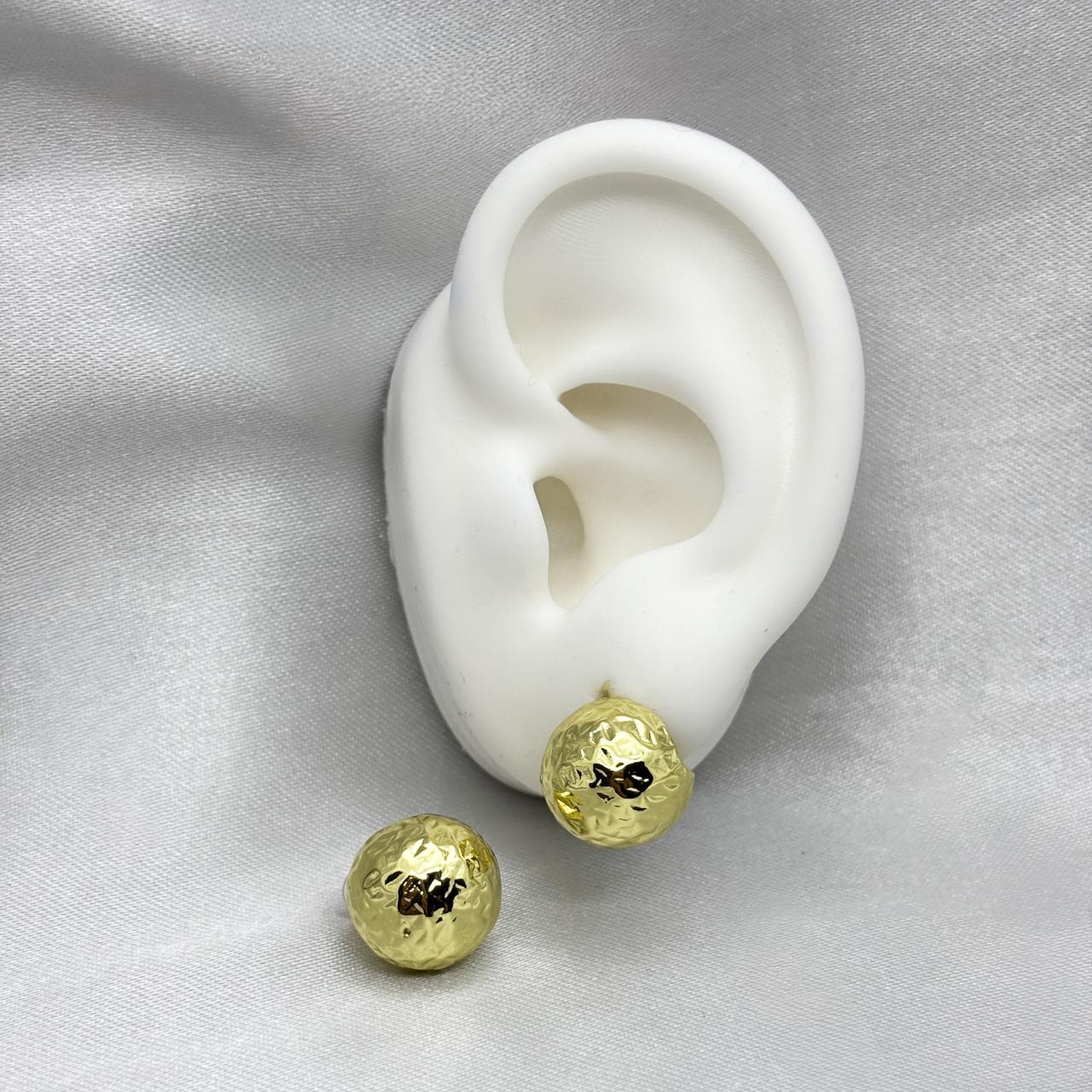 #ARL155 - Arete de Esfera Biselada Oro Laminado De 18K - LB025/