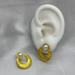 #ARL152 - Arete Circular Con Diseño Biselado Y Perla Oro Laminado De 18k - LB025/