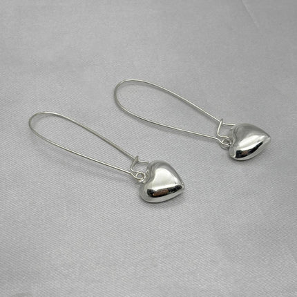 #AR235 - Arete Largo Con Corazón Colgante De Plata - A10/4.5