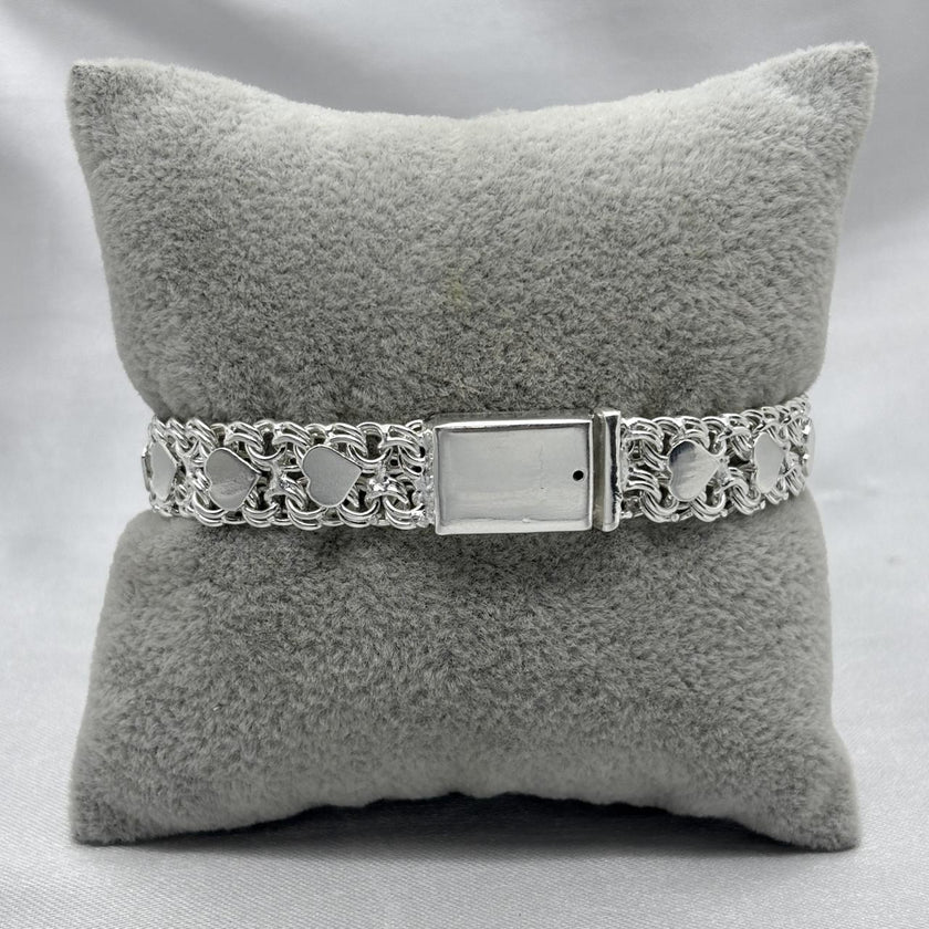 #PO226 - Pulso Doble Tejido Chino Con Corazones Plata- A08/23.9