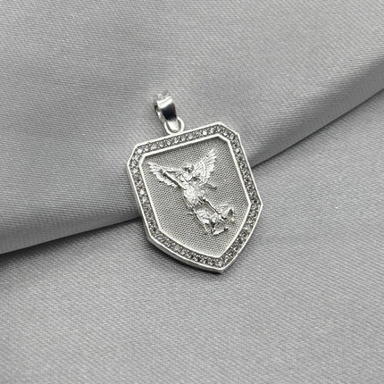 #D655 - Dije Medalla Escudo San Miguel Arcángel Con Zirconia Plata - B12/2.7