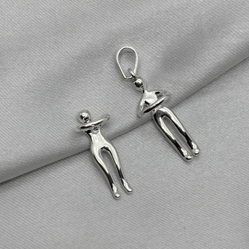 #D678 - Dije Conjunto El & Ella Abrazo Plata - B18/3.8