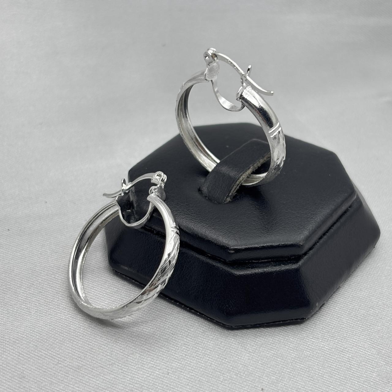 #ARR172 - Arracada Diamantada Plata - A08/5.5