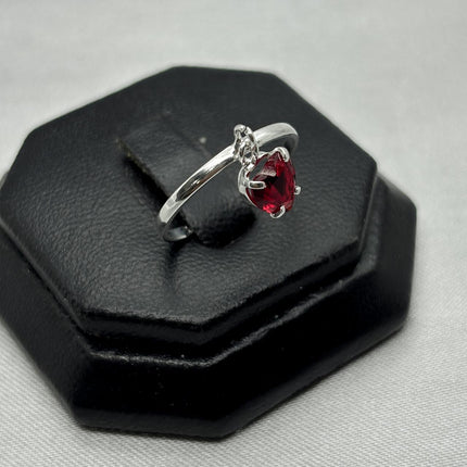#AD479 - Anillo Corazón Colgante Con Zirconia Plata - A09/1.4
