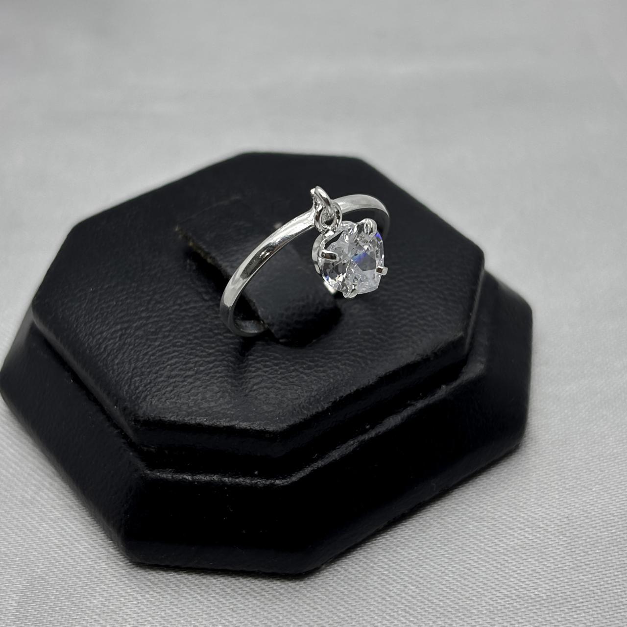 #AD479 - Anillo Corazón Colgante Con Zirconia Plata - A09/1.4