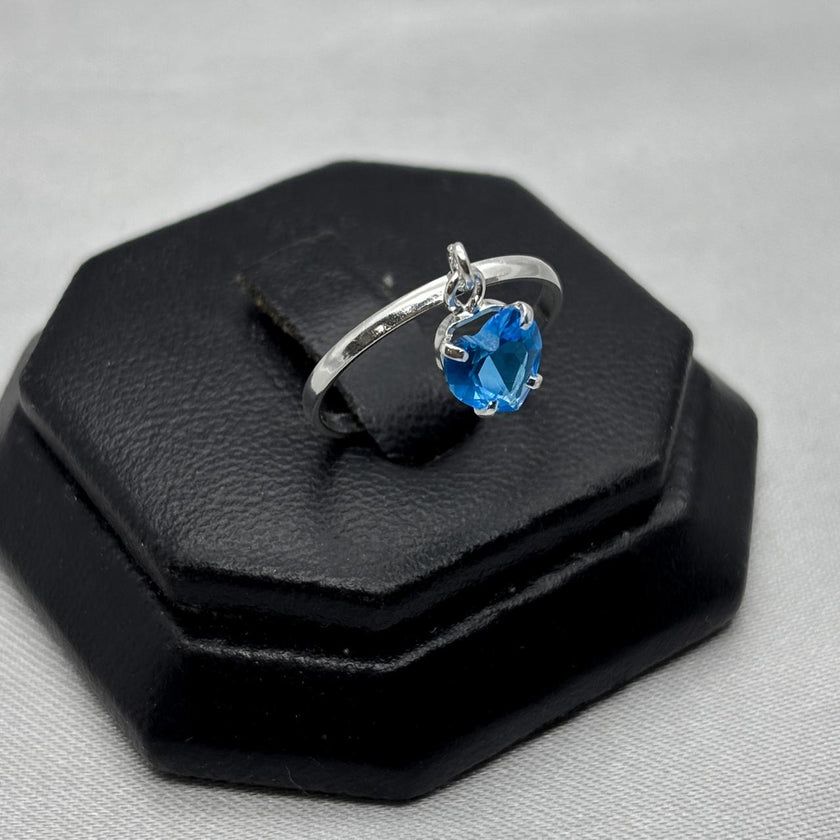 #AD479 - Anillo Corazón Colgante Con Zirconia Plata - A09/1.4