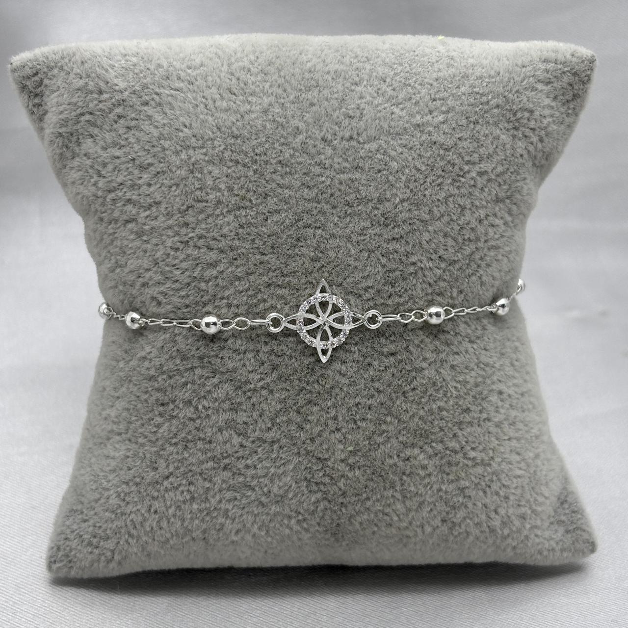 #PA509 - Pulsera Nudo De Bruja Con Zirconia Plata - A13/1.4