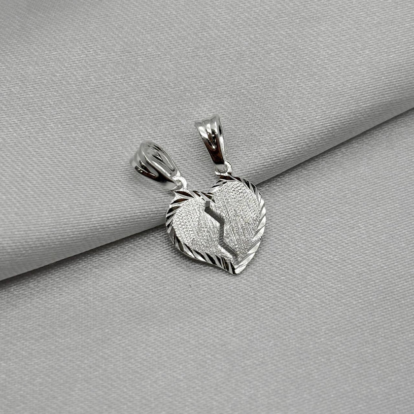 #D694 - Dije Dividido Corazón Roto Plata - A09/1.1
