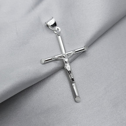 #D700 - Dije Crucifijo Cilíndrico Liso Plata - A13/3.0