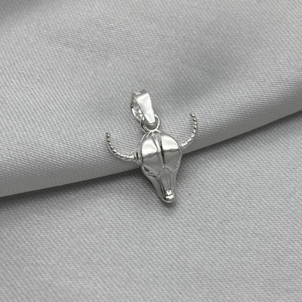 #D733 - Dije Cráneo De Buey Con Zirconia Plata - A12/1.2