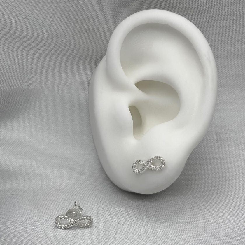 #BR344 - Broquel Infinito Con Zirconia Plata - B17/1.3