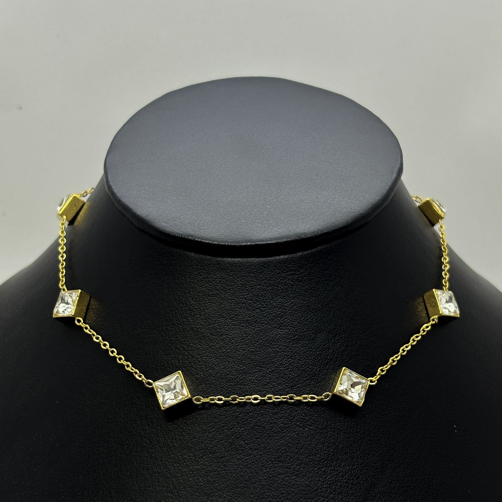 #GOL161 - Gargantilla Con Cubos Con Piedra Zirconia De Oro Laminado 18k - LB035/