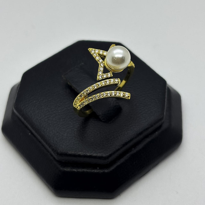 #AOL175 - Anillo Con Perla Sintetica y Piedra Zirconia De Oro Laminado 18k - LA025/