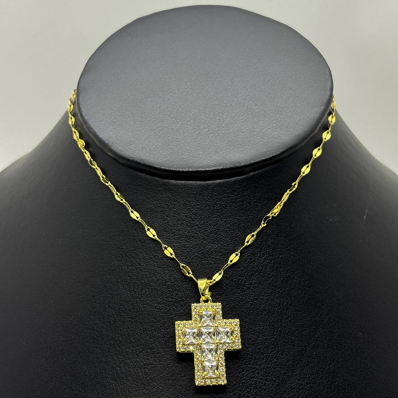 #GOL223 - Gargantilla De Cruz De Oro Laminado 18k - LB030/