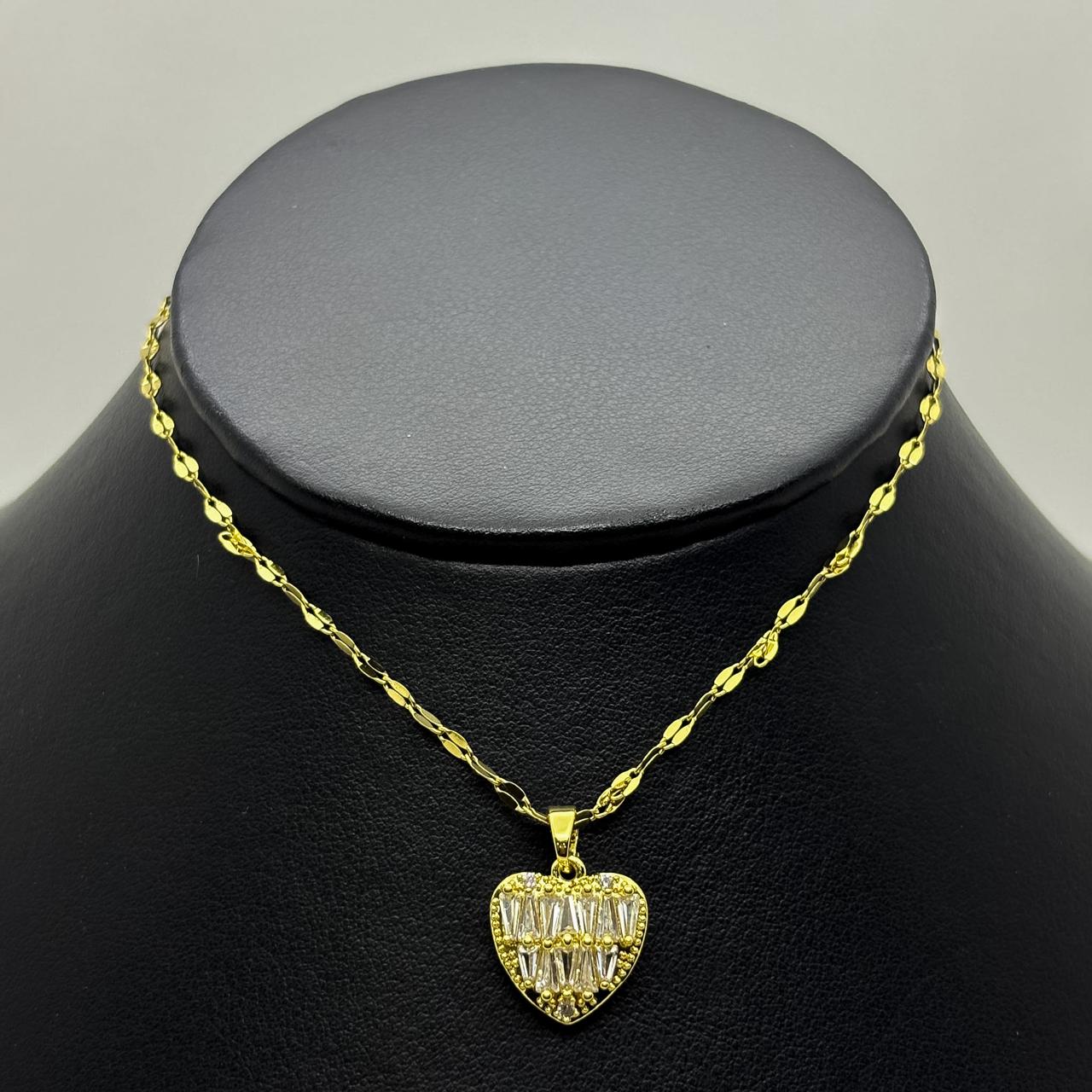 #GOL194 - Gargantilla De Corazón De Acero Laminado 18k - LB025/