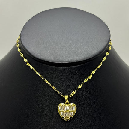 #GOL194 - Gargantilla De Corazón De Acero Laminado 18k - LB025/