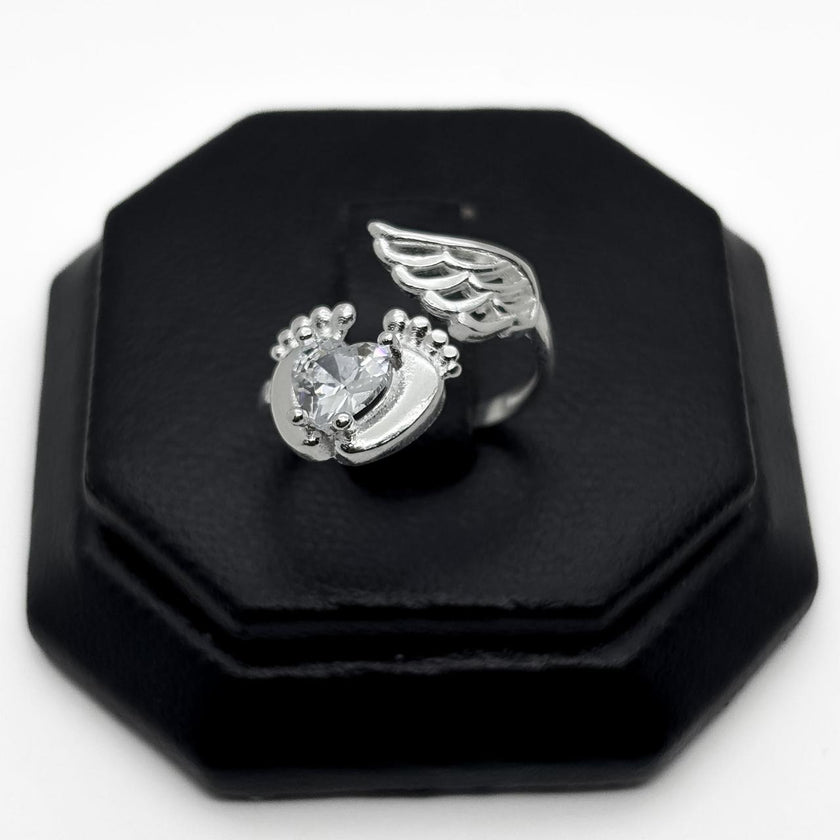 #AD488 - Anillo De Piecitos y Alas De Plata .925 - A11/2.3