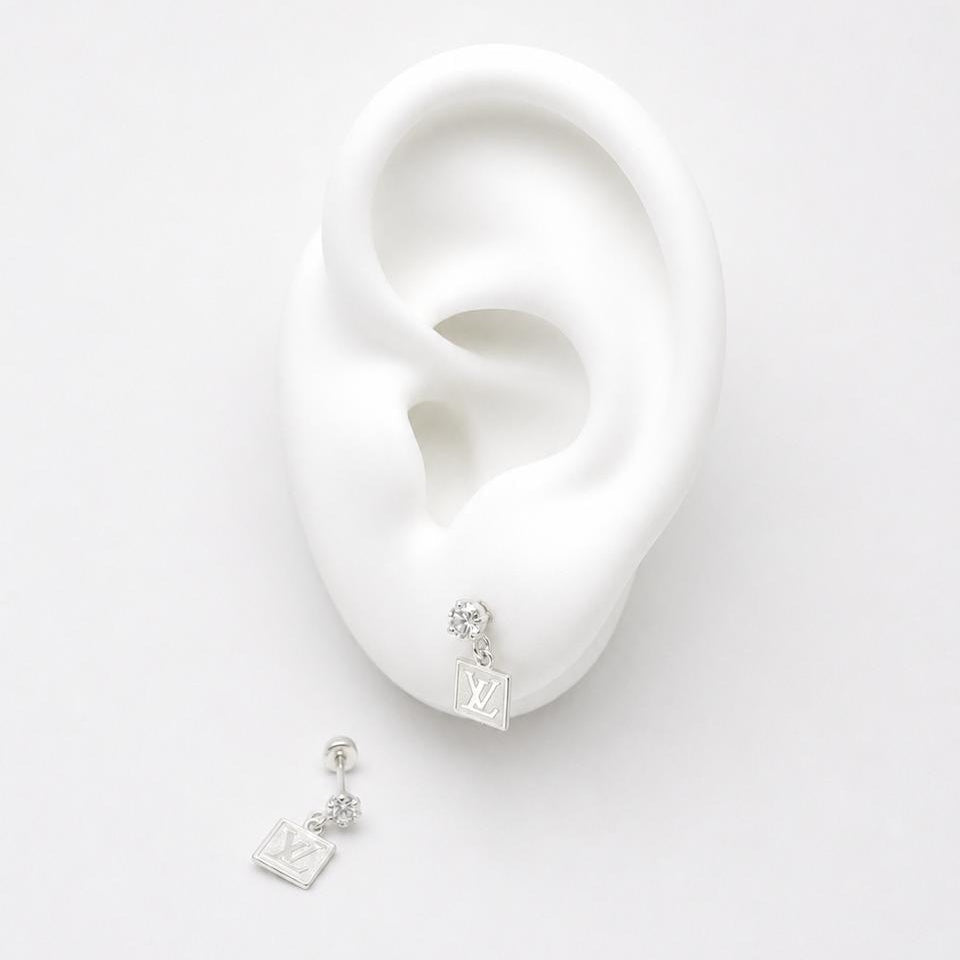 #BR358 - Broquel Louis Vuitton De Plata .925 - E48/