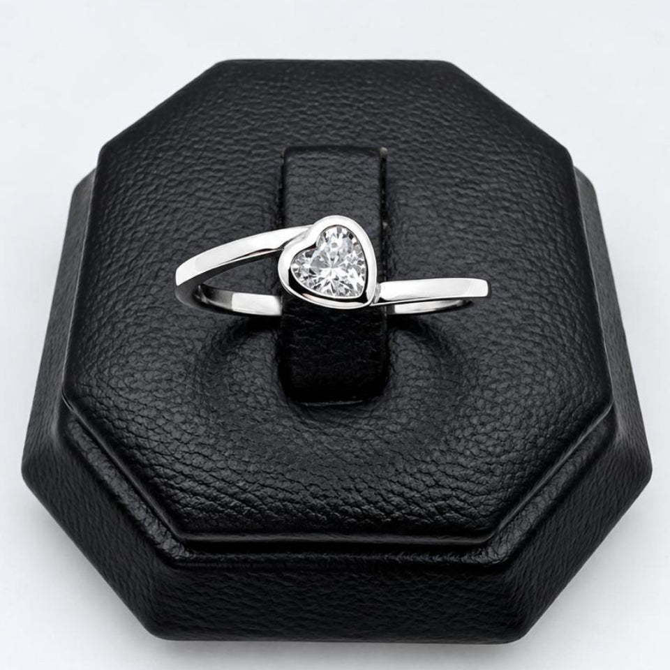 #AD514 - Anillo De Corazón De Plata .925 Con Baño De Rodio - C30/1.7