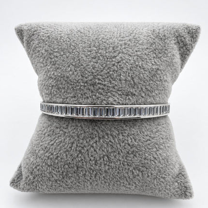#AO124 - Pulsera Rígida Con Piedra Baguette De Plata .925 - C30/13.0