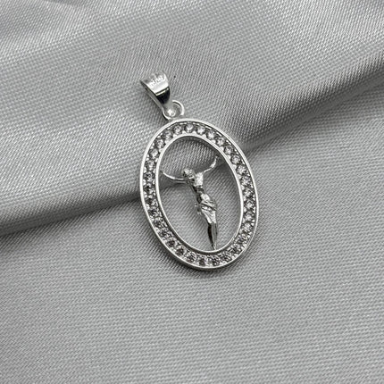 #D440 - Dije De Cristo Con Piedra Zirconia De Plata - A09/2.8