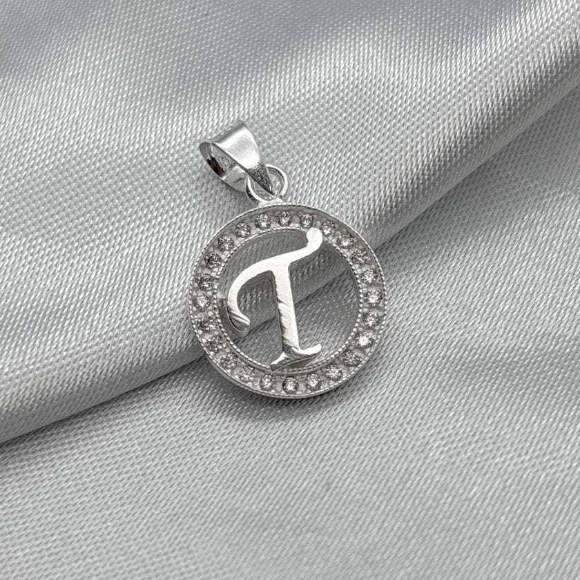 #D495 - Dije Circular De Letra Con Zirconia Plata - A09/2.2