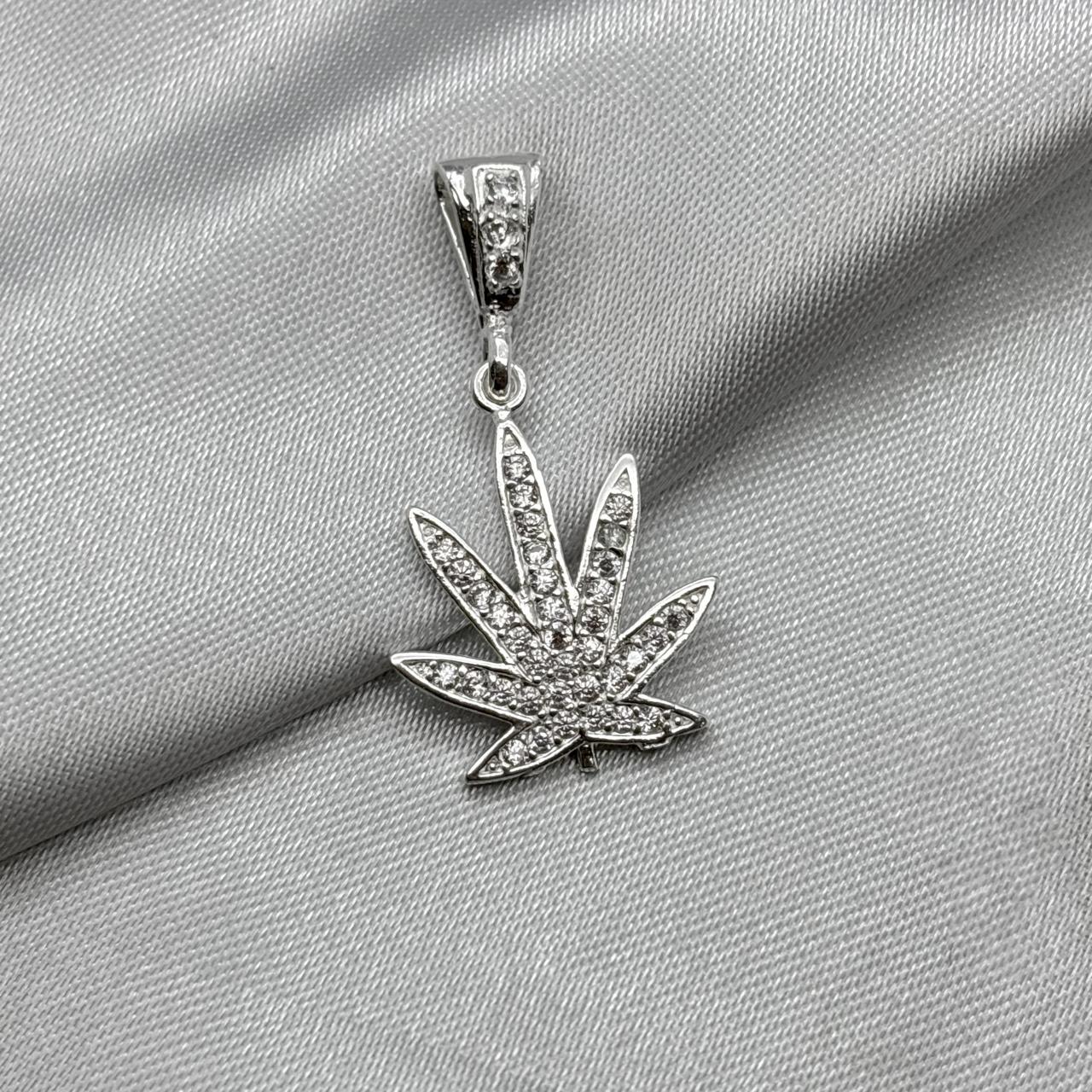 #D360 - Dije Cannabis Con Piedra Zirconia De Plata - A13/3.5