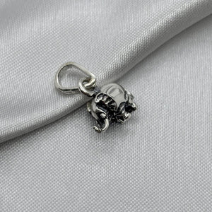 #D270 - Dije Elefante Plata Pavonada - A13/3.5