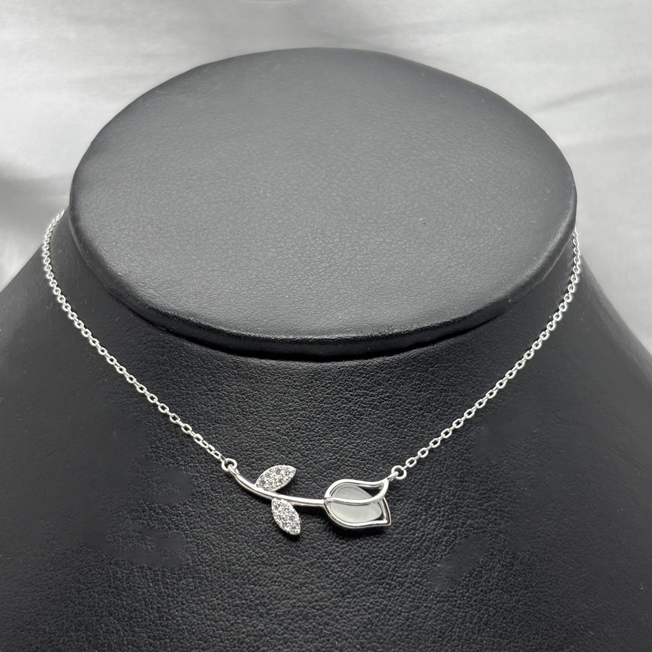 #G274 - Gargantilla Tulipán Con Zirconia Plata - C13/2.3