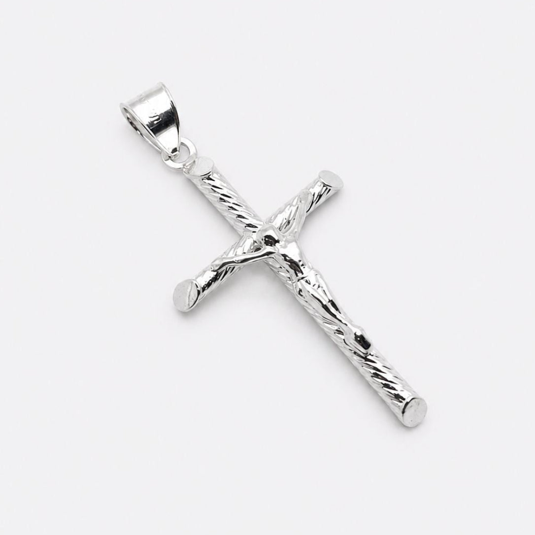 #D742 - Dije Crucifijo Diamantado De Plata .925 - A12/2.6