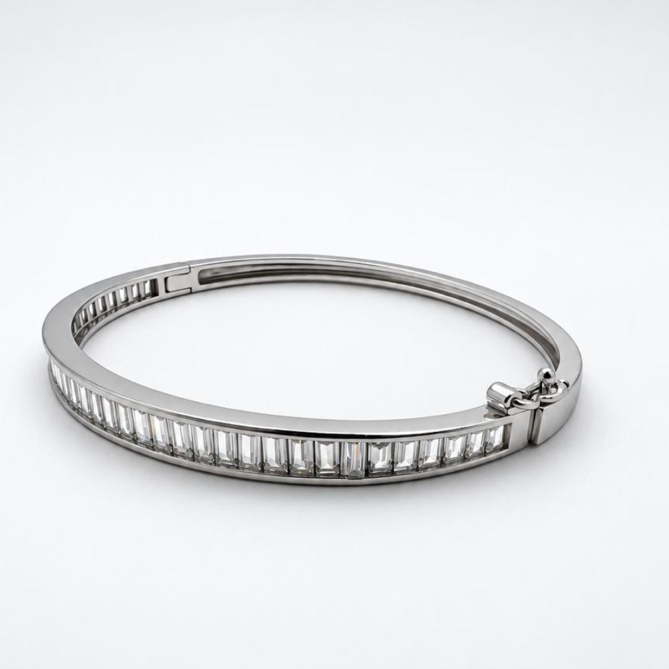#AO124 - Pulsera Rígida Con Piedra Baguette De Plata .925 - C30/13.0