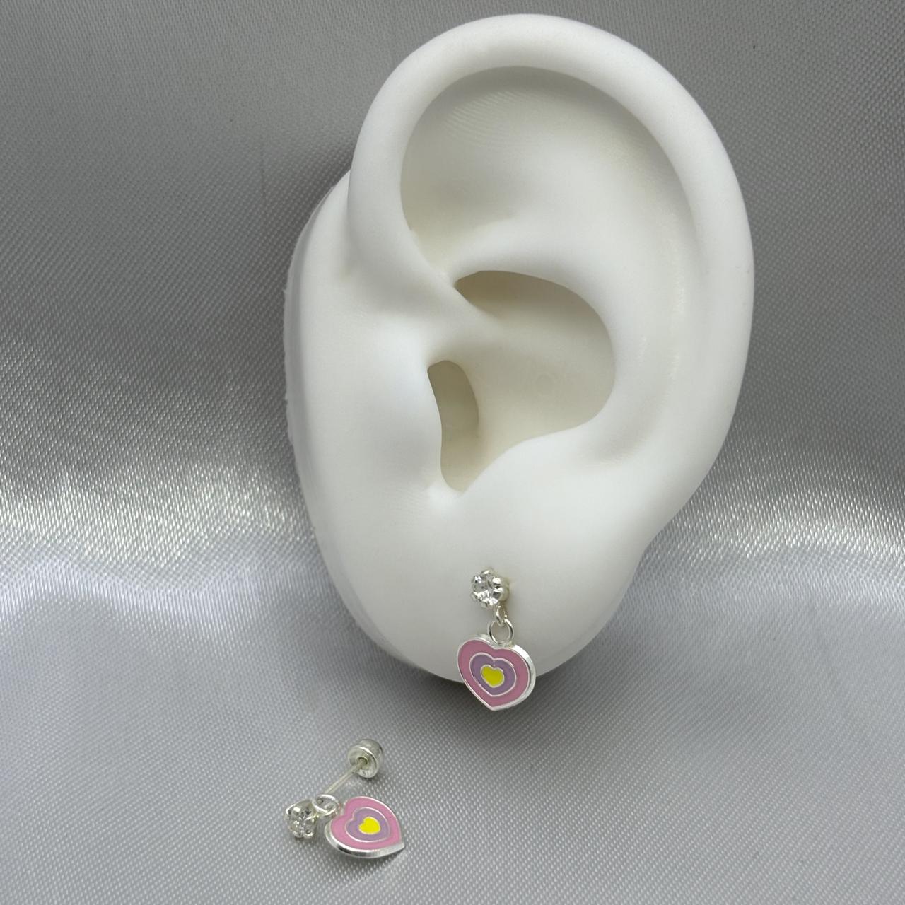 #BR304 - Broquel Corazón Esmaltado Y Piedra Zirconia Plata - F44/