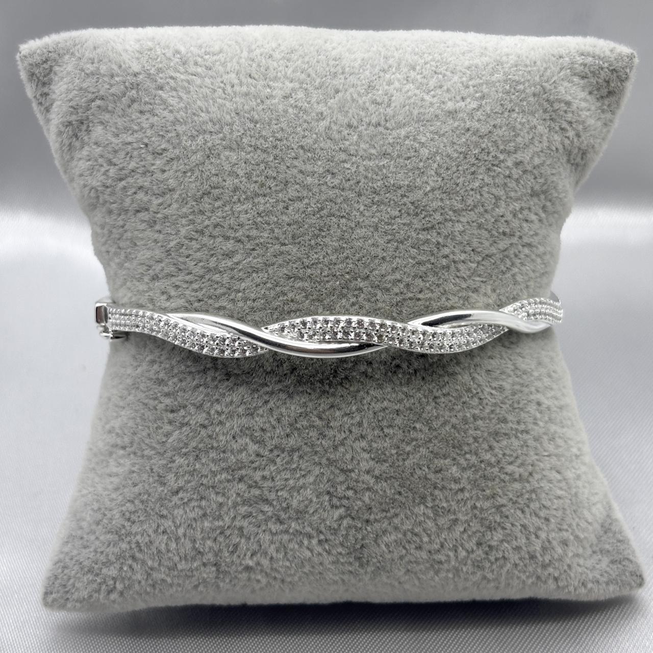 #PA491 - Pulsera Rígida Cruzada Con Zirconia PLata / Baño De Rodio - B11/11.2