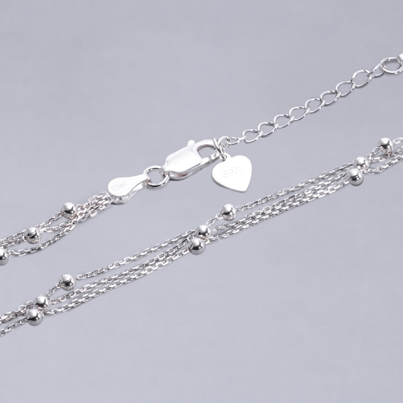 #PA228 - Pulsera Triple Con Bolitas De Plata - MI3.1