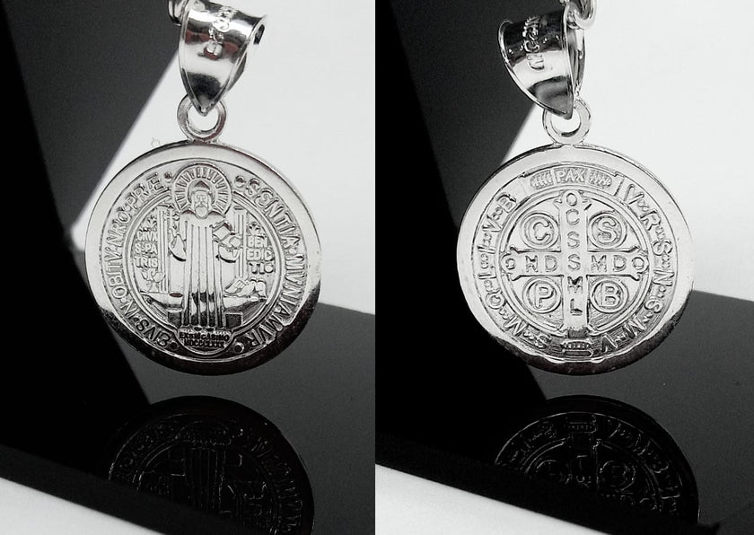 #D173 - Dije/Medalla De San Benito Plata - CE2.6