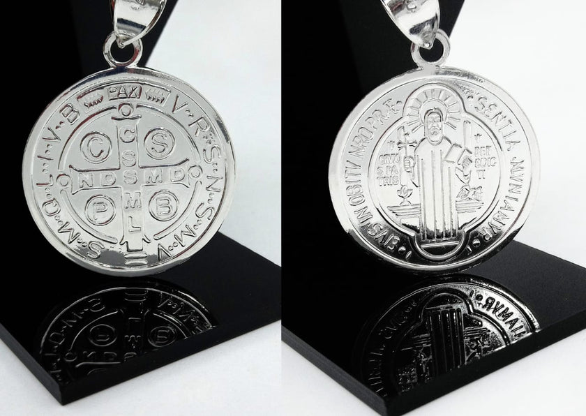 #D173 - Dije/Medalla De San Benito Plata - CE2.6